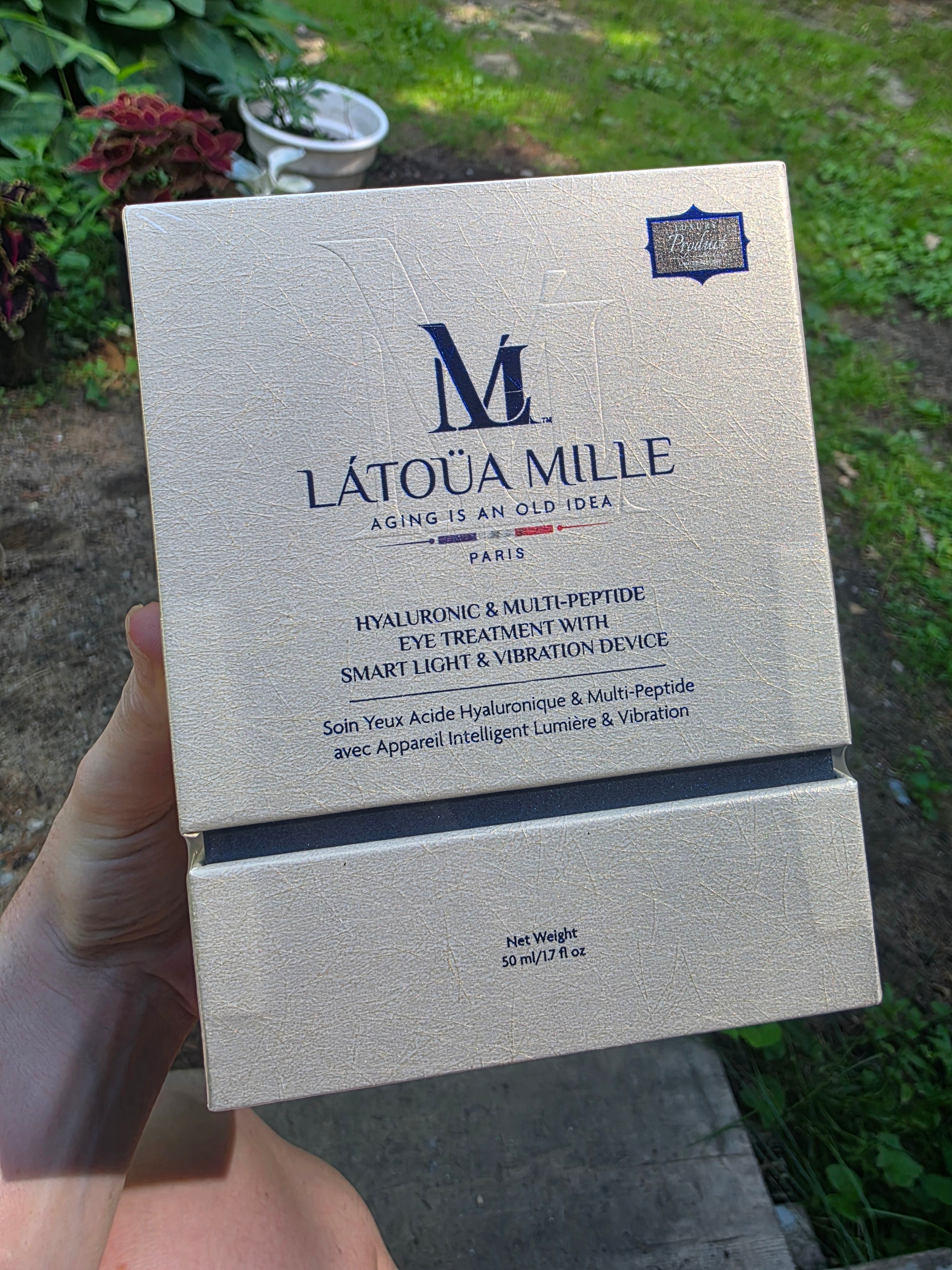 Latoua Mille Hyaluronic & Multi-Peptide Eye Treatment with Smart Light & Vibration Device